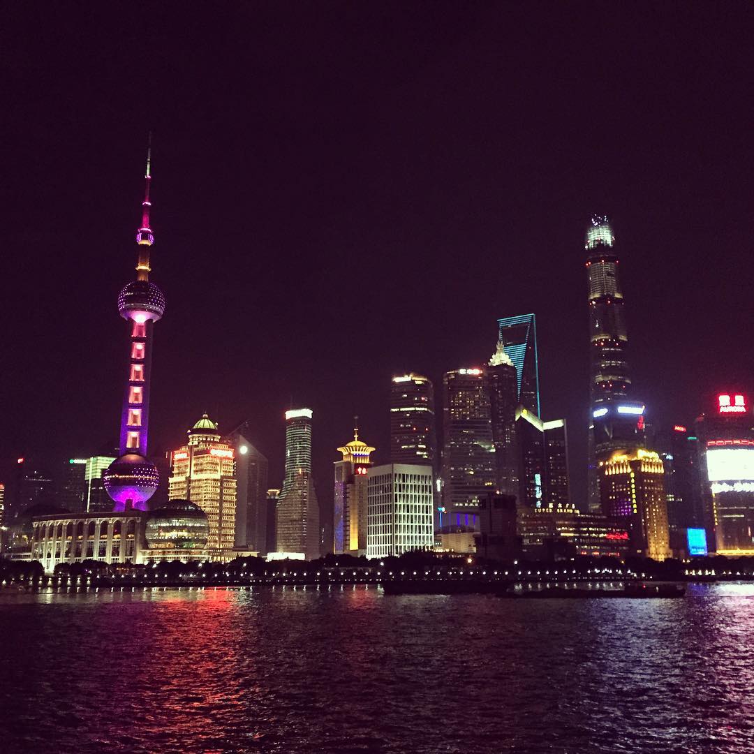 The Bund by night. #thebund #shanghai #skyline