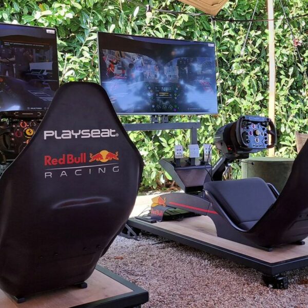 F1 Race Simulators op locatie - Racen & Borrelen
